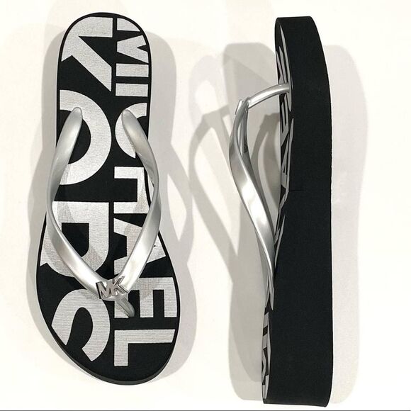 Michael Kors Shoes - Michael Kors 9 Silver Black Platform Thong Flip Flops Wedge Sandals Mk Womens